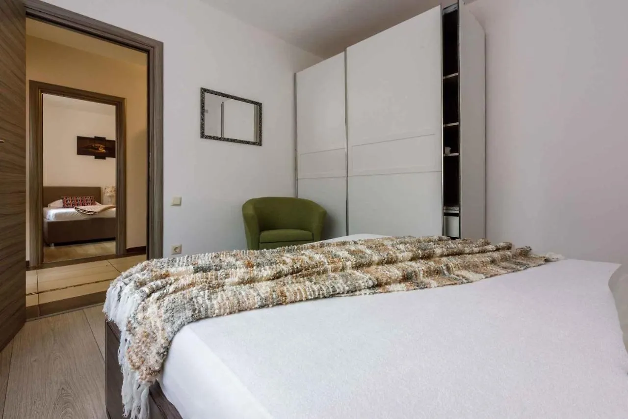 Apartment In Crikvenica 14108
